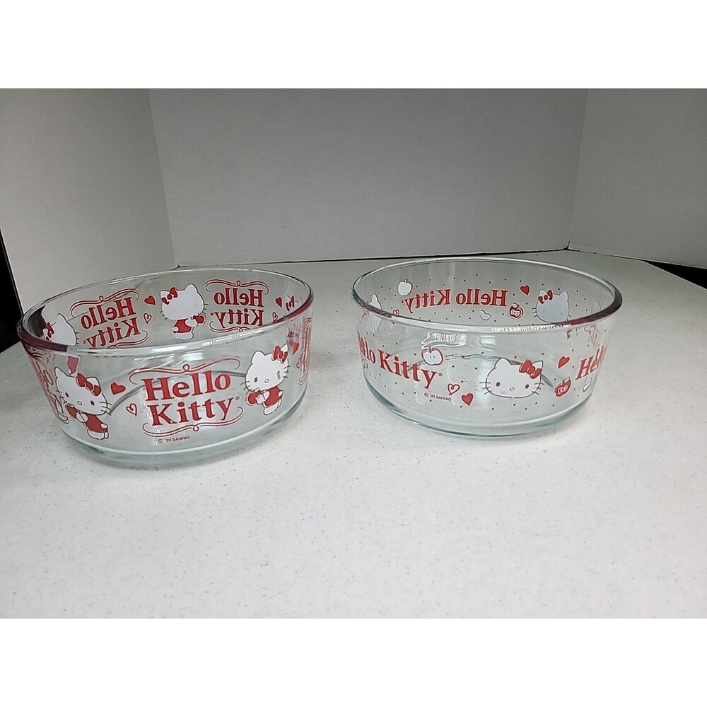 Pyrex Hello Kitty Glass Bowl Bowls Containers  Lot of 2